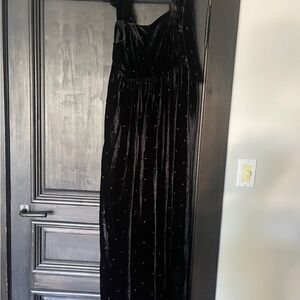 Elegant Black Velvet Jumpsuit